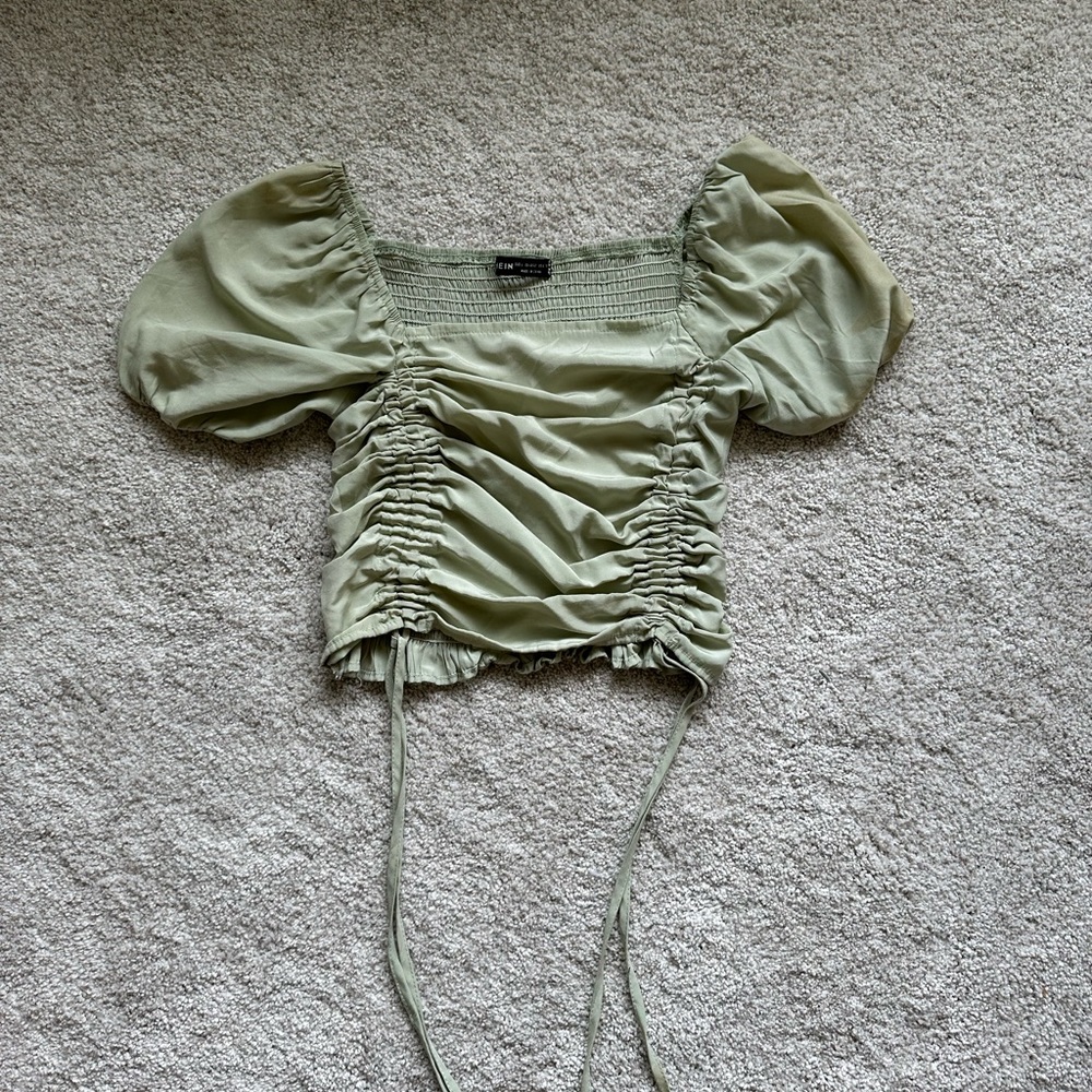 Green ruched top